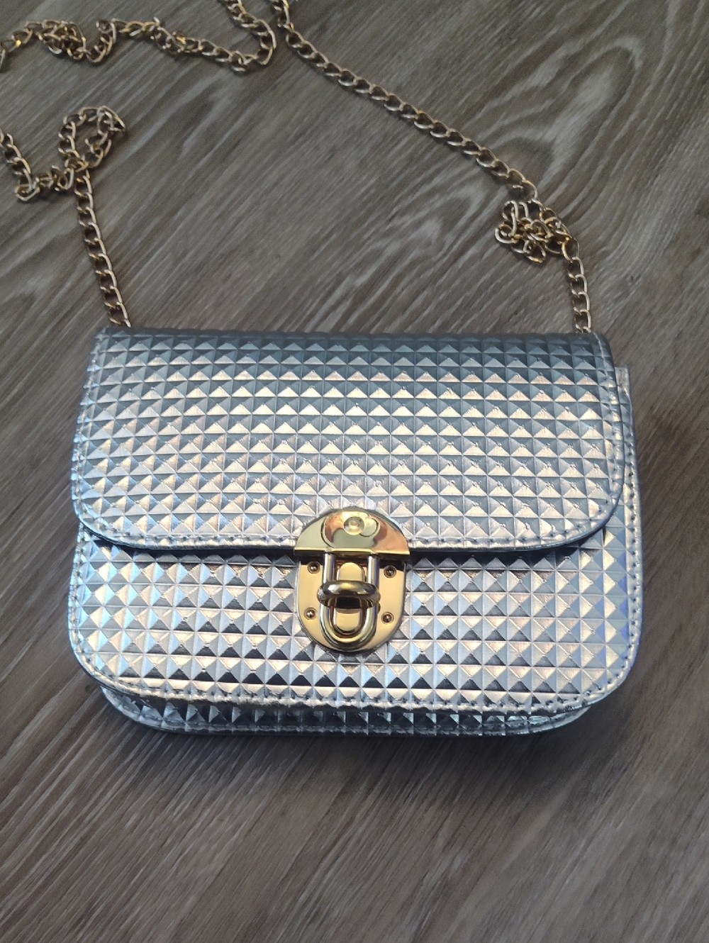 Metallic Silver Quilted Crossbody Bag with Gold Chain